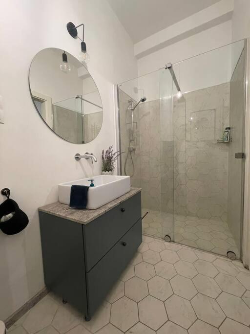 Cute Apartment Perfect For Business And Travel. Варшава Экстерьер фото