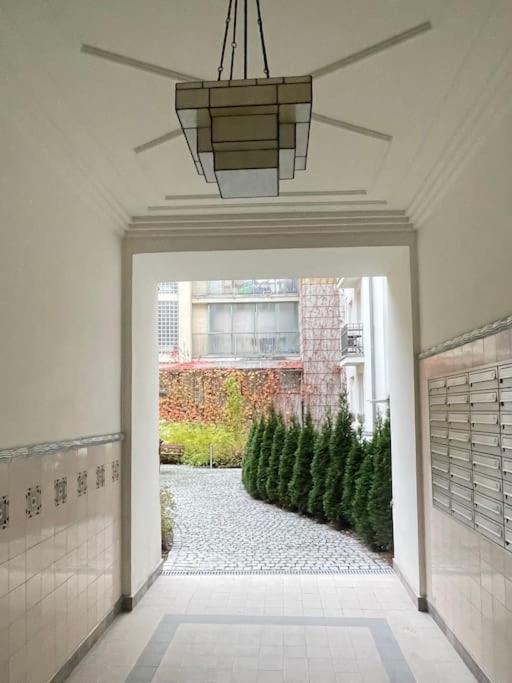 Cute Apartment Perfect For Business And Travel. Варшава Экстерьер фото